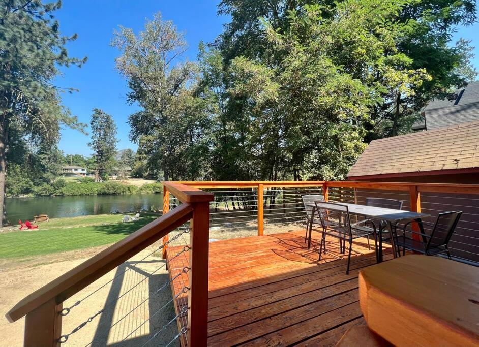 Deluxe Cabin 1 - Rogue River Resort Грант-Пасс Экстерьер фото